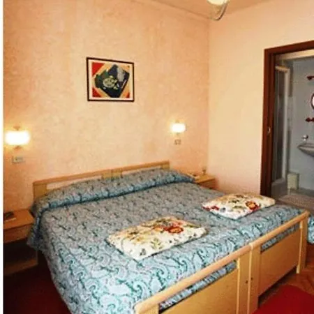 Hotel Elena